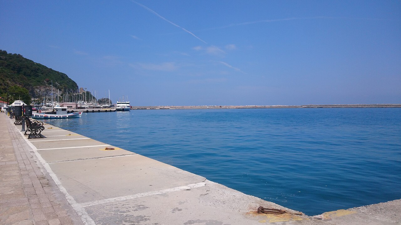 Λιμάνι Καρλοβάσου