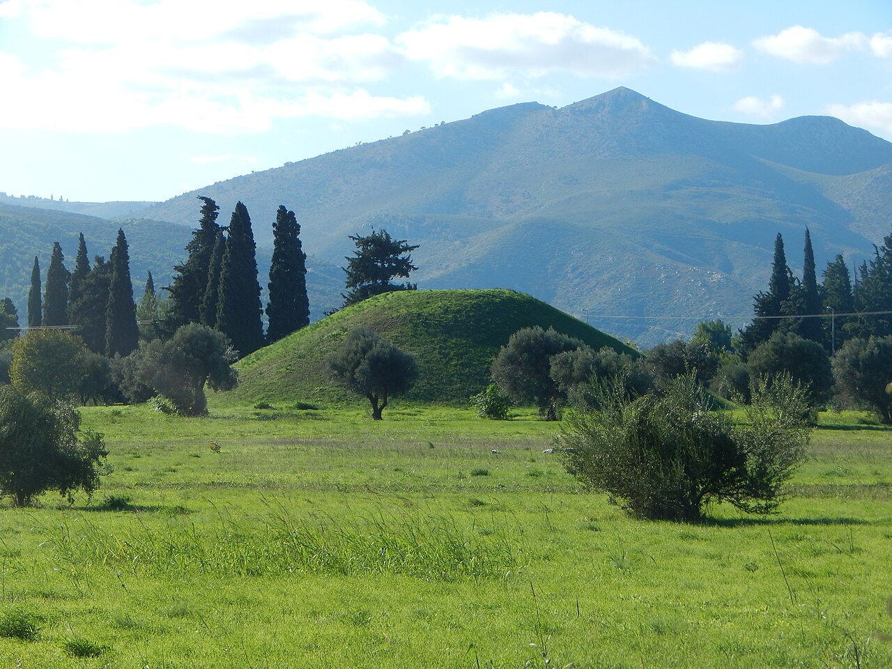 Marathon and the Tumulus of the Athenians